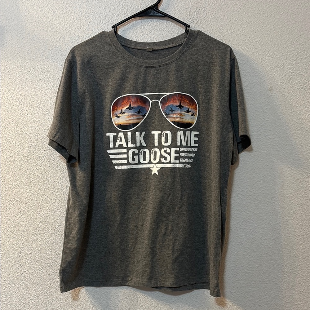 Talk to Me Goose Gray Graphic T-Shirt with Aviator Print